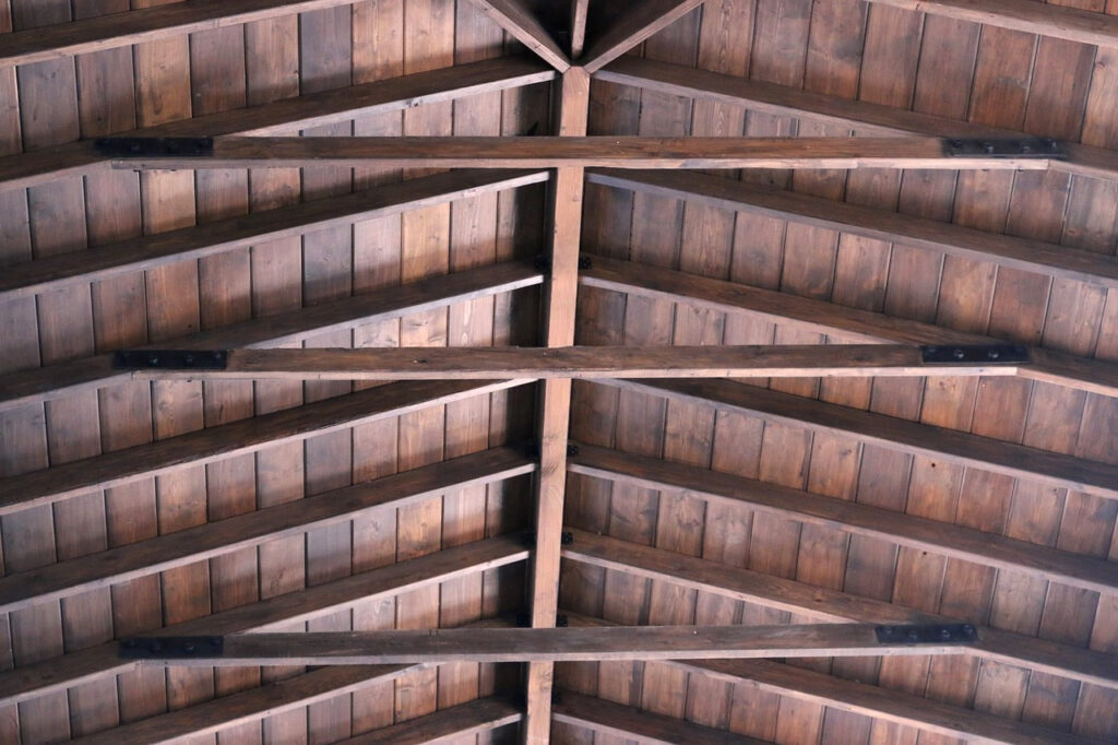 cuál es el mejor aislante para techos de casas de madera